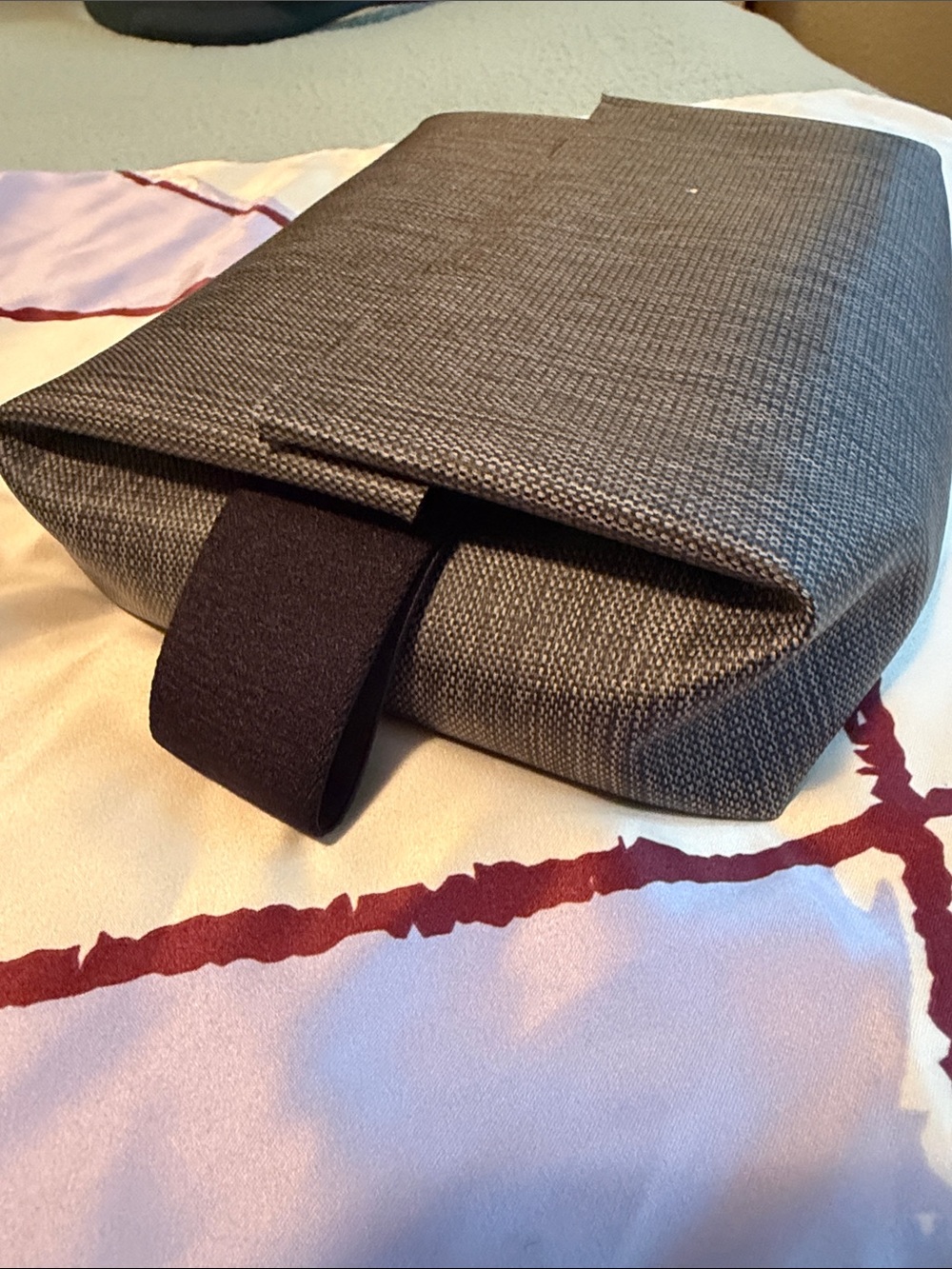 Cadence small parcel prototype in gray. - Picture 2 of 8